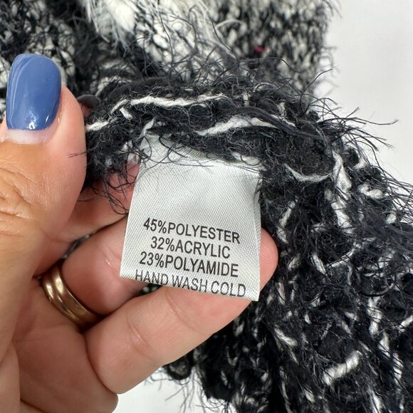 2/$30 Dainty Hooligan Fluffy Knit Colorblock Open Cardigan B&W #A0376 TRB2 - Picture 6 of 8